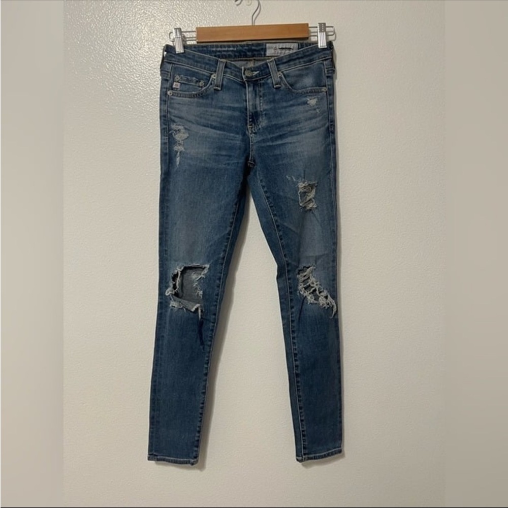 AD distressed jeans